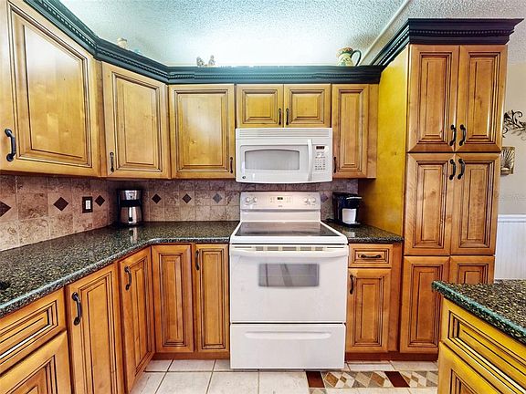 4th image of 133 CEDAR DUNES DRIVE