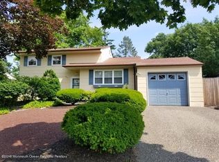 947 Meredith Dr, Toms River, NJ 08753