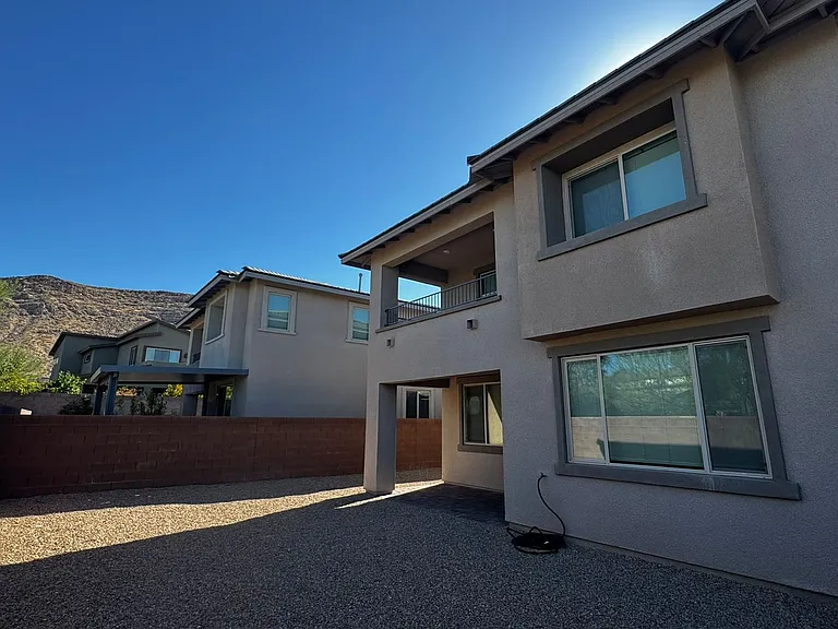 7080 Garnet Crest Ct — Photo 33