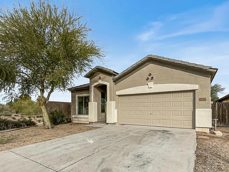 3732 W Glass Ln — Photo 2