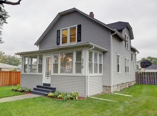 312 E Golf Rd, Des Plaines, IL 60016