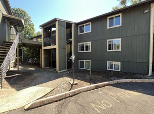 8332 SW 21st Ave APT 3, Portland, OR 97219
