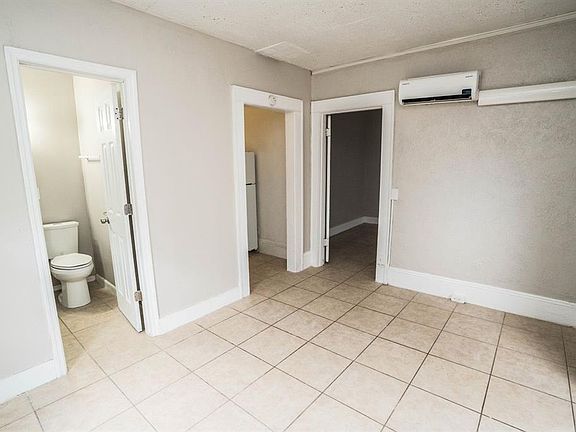 4th image of 543 2nd St N #1/2