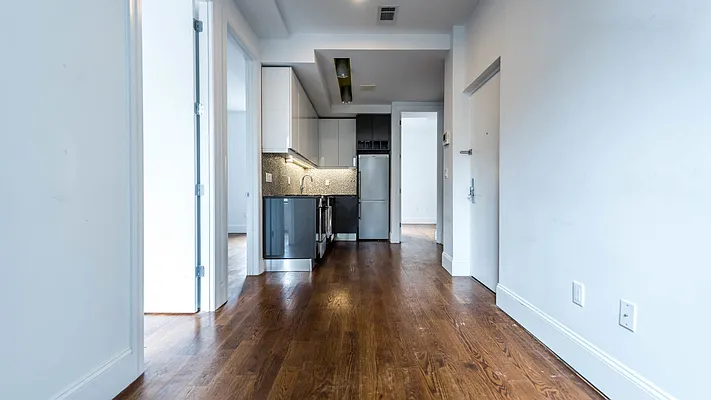 Rented by Nooklyn NYC LLC | media 21