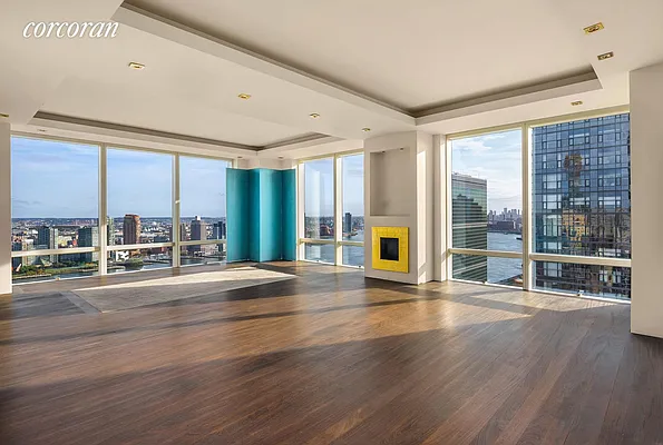 Sold by Corcoran | media 21