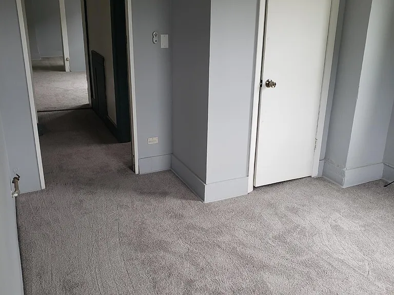 12 Hoosac St — Photo 3