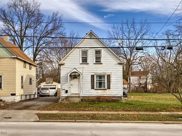 642 Parkman Rd, Warren, OH 44485