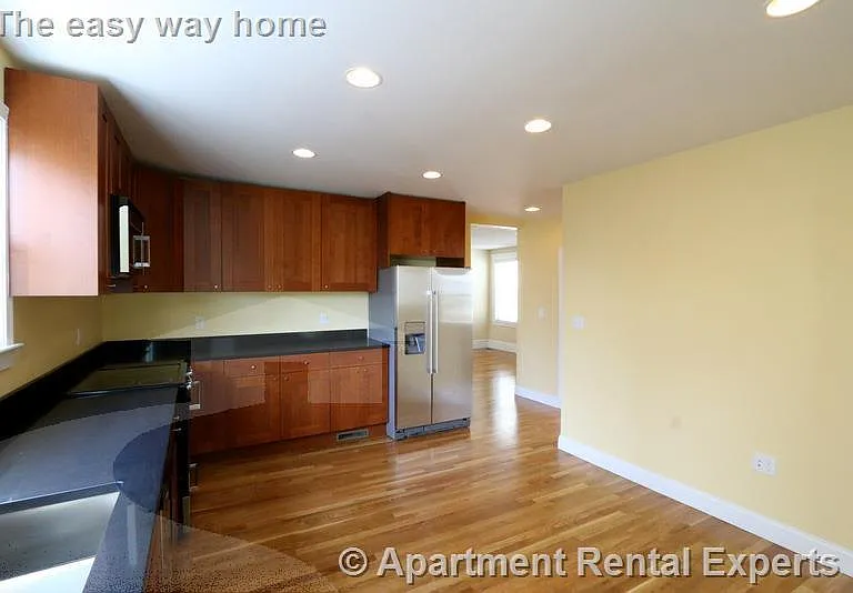 38 Medford St #A — Photo 11