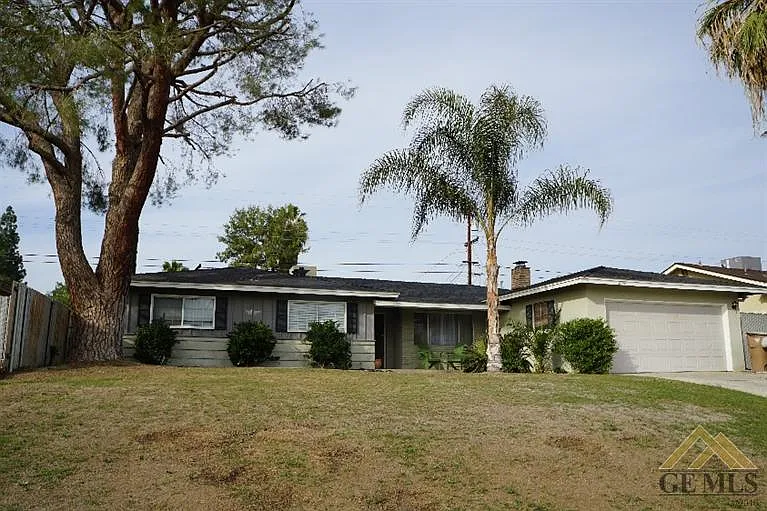 2806 Driller Ave photo 1