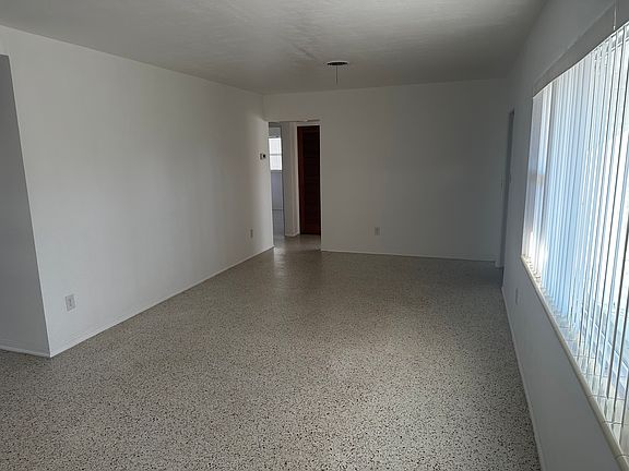 5th image of 5271 36th Ave N