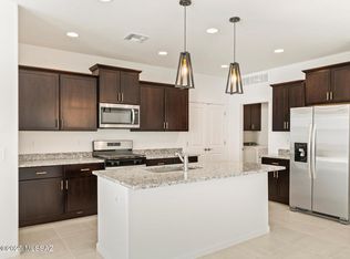 7005 W Jadewood Ln W, Tucson, AZ 85757