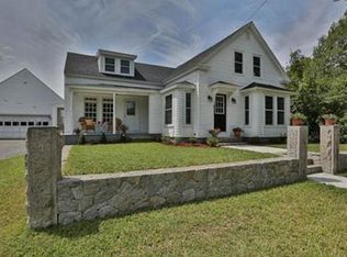 112 Hayden Rowe St, Hopkinton, MA 01748