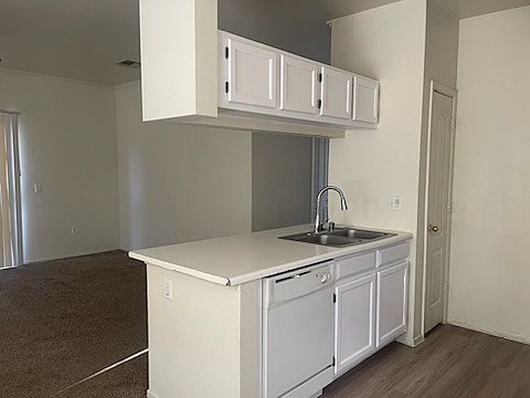 Kitchen-Living