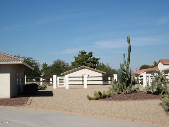 3rd image of 11120 W Arron Dr