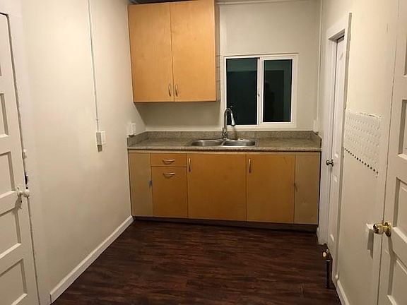 4th image of 373 E Orange Grove Blvd #4