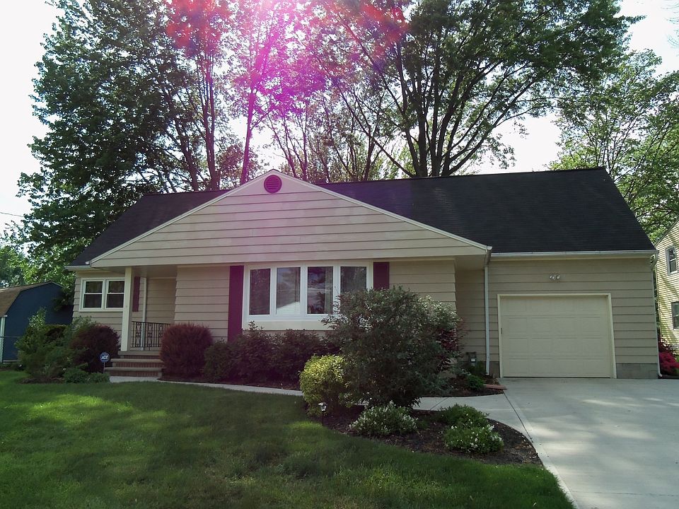 1st image of 516 Skylark Ct