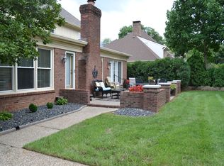 8912 Lippincott Rd, Hurstbourne, KY 40222