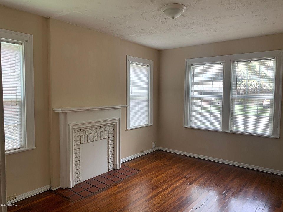 2nd image of 2056 Post St APT 2