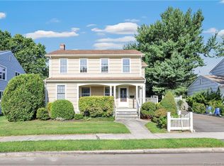 65 Lighthouse Ave, Stratford, CT 06615