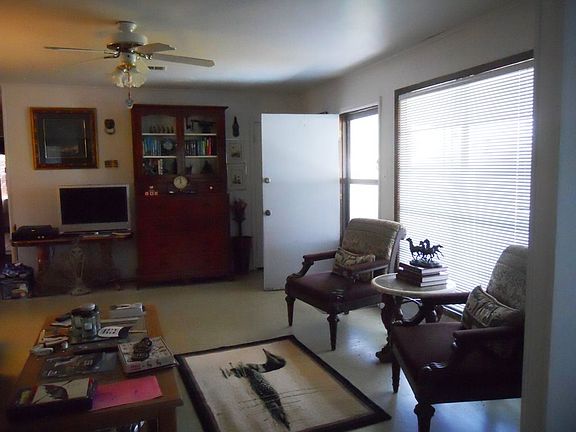 3rd image of 225 S Beach Dr