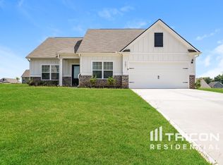 267 Oliver Dr, Locust Grove, GA 30248