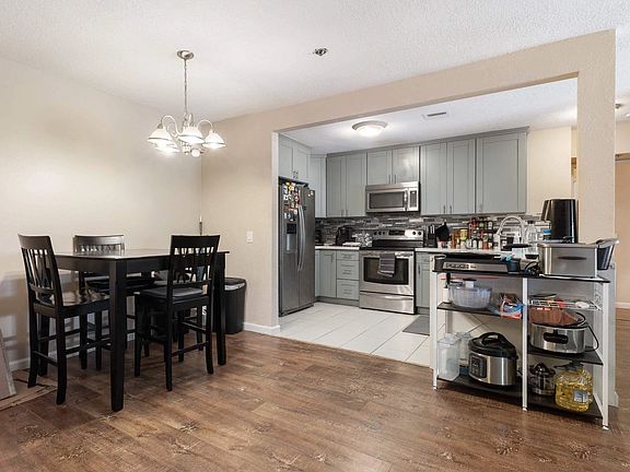 4th image of 5990 Dandridge Ln Unit 167