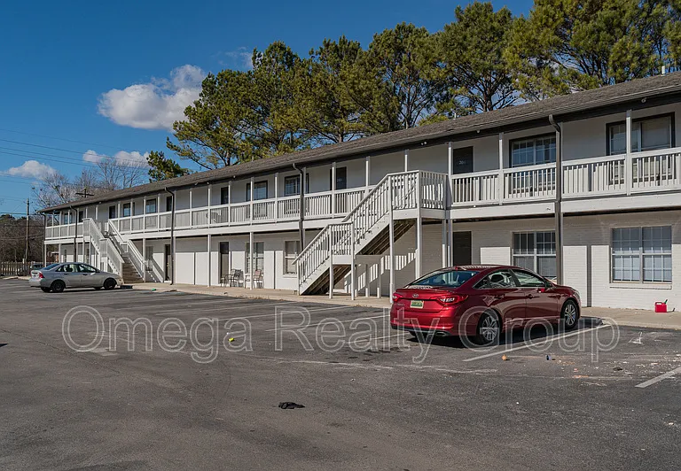 The Cove Apartments — Photo 11