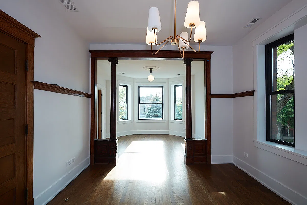 3 bed, 1200 sqft, $2,950 — Photo 2