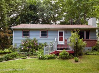 20 Pinecrest Rd, New Paltz, NY 12561