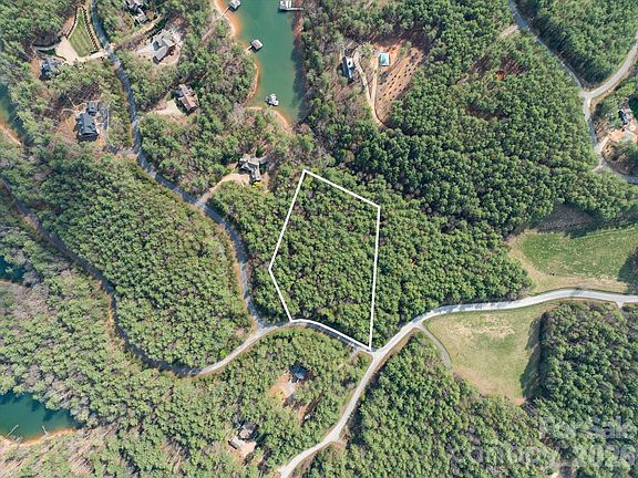 2nd image of 40 Turtle Head Dr