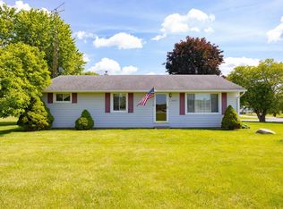 9960 E Newburg Rd, Durand, MI 48429