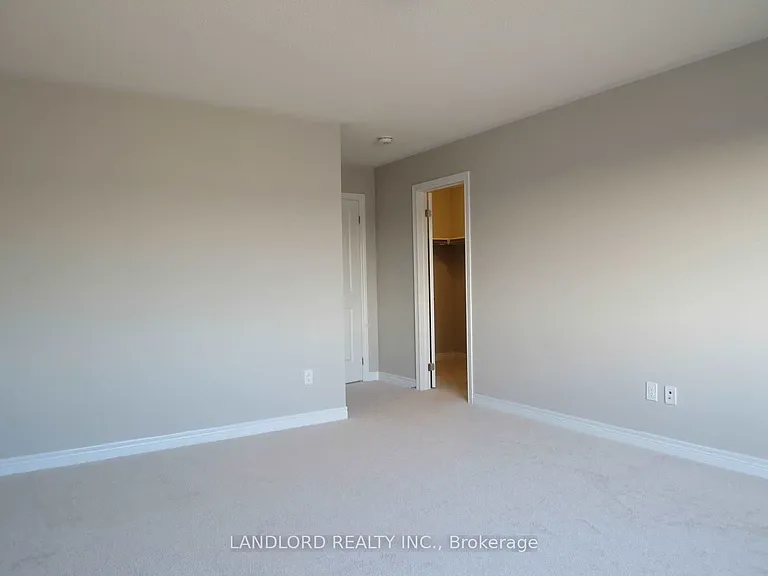 1189 Cactus Cres — Photo 15