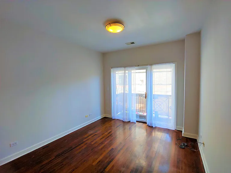 521 N Racine Ave #2 — Photo 10