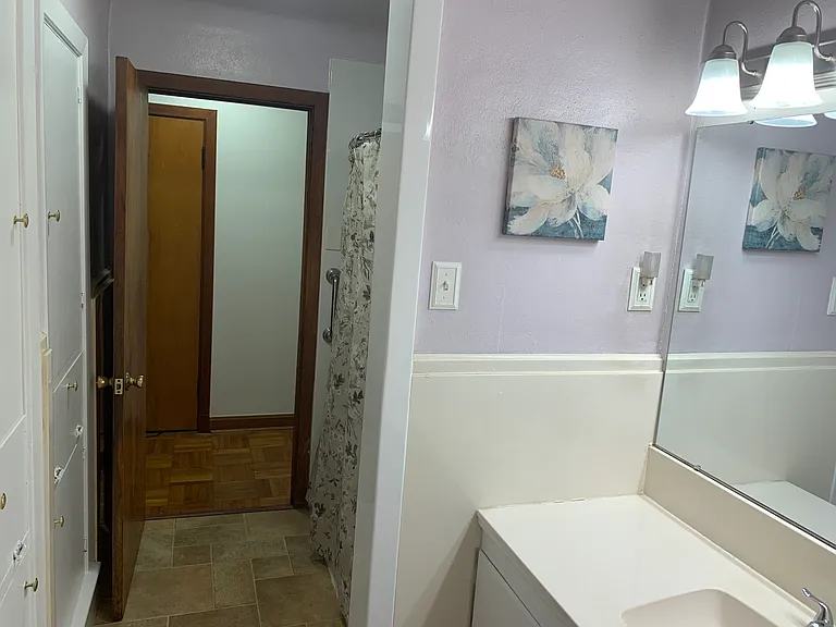 724 Green Acres Rd — Photo 16