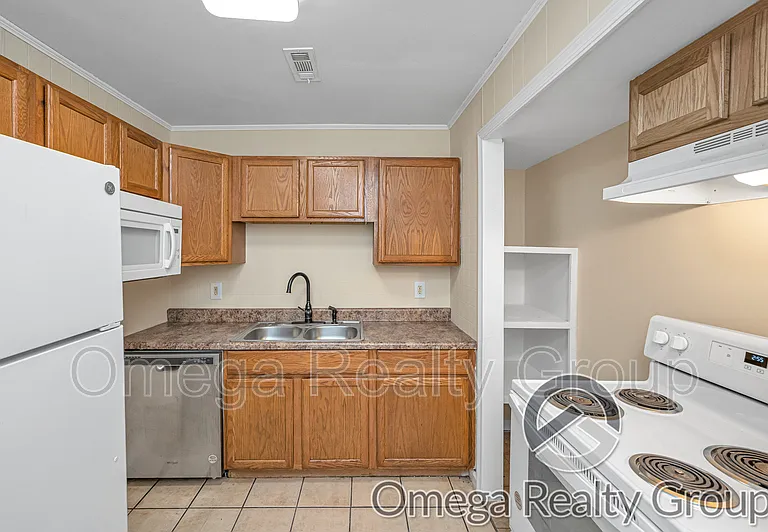 1505 7th Ave S #18 — Photo 5