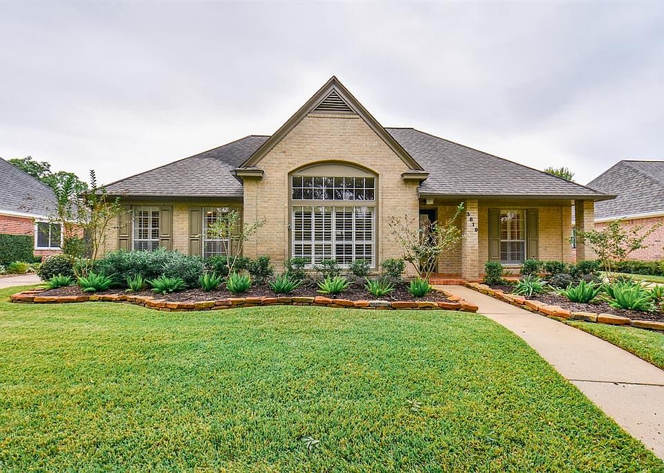 1st image of 3819 W Wisteria Cir