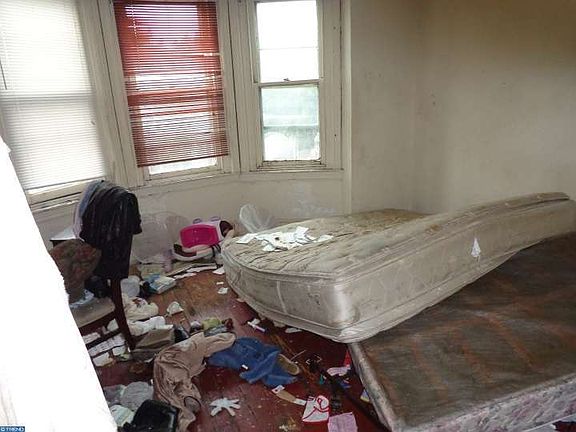 5th image of 5127 Parrish St