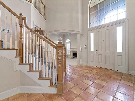 5th image of 14861 Oaks North Pl