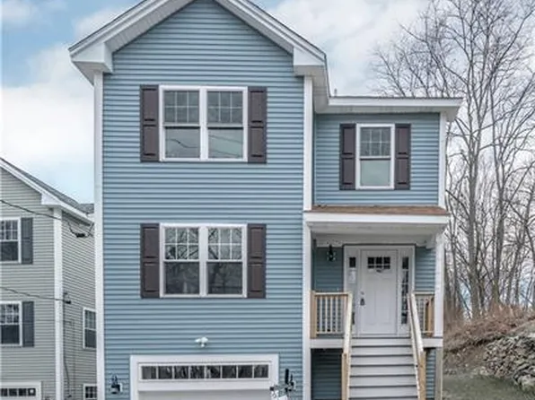 1464 Chalkstone Ave, Providence, RI 02909