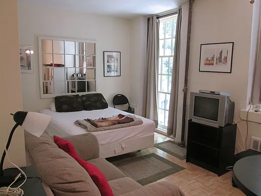 Rented by Richard Marks LLC | media 7