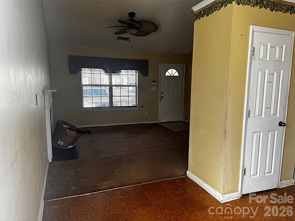 5th image of 3648 High Laurel Ln