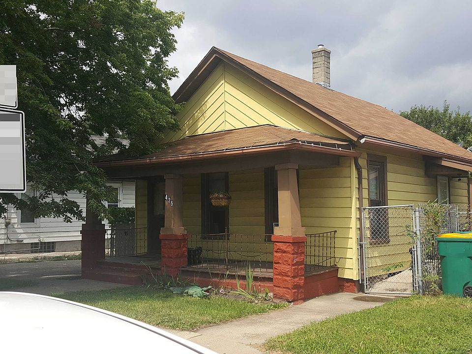 2nd image of 425 E Jackson St