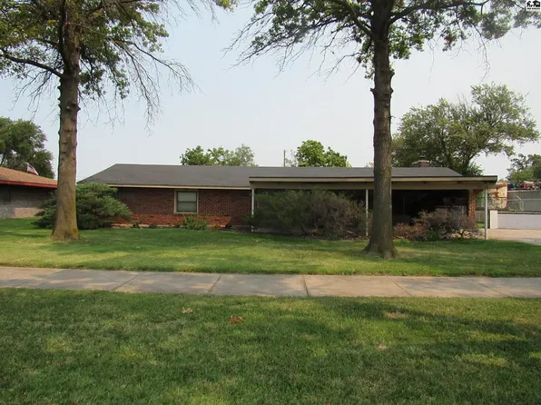 1104 E 2nd Ave, Hutchinson, KS 67501