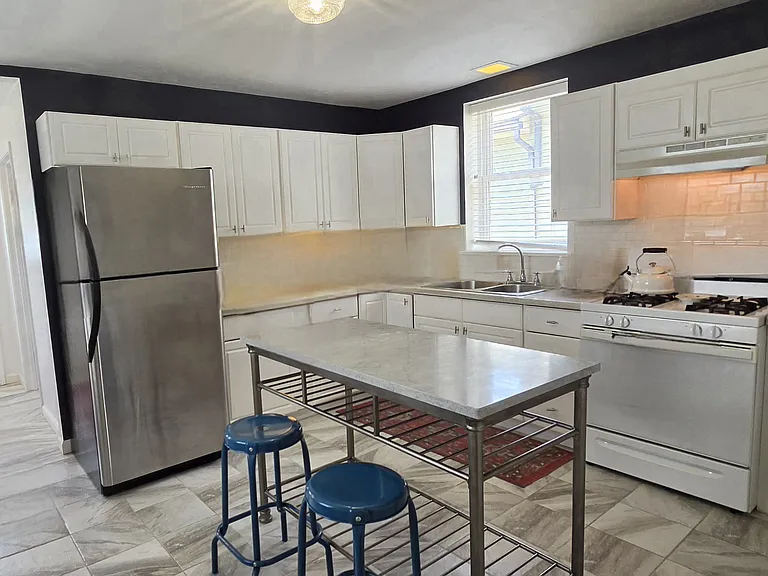 5342 Daggett Ave — Photo 8
