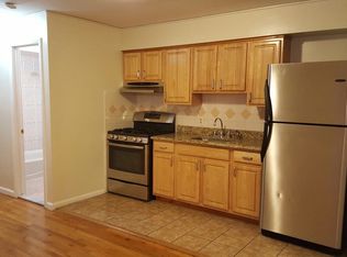 127 68th St APT 2, Guttenberg, NJ 07093