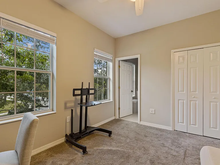 5650 Simonton St — Photo 37