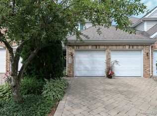 332 Reserve Cir, Clarendon Hills, IL 60514