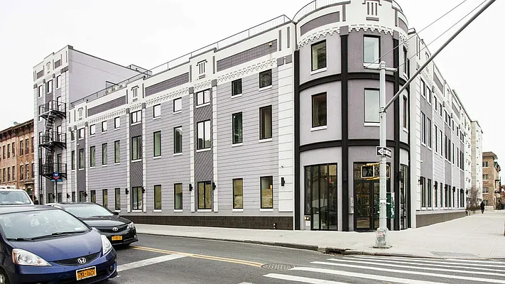 Rented by Nooklyn NYC LLC | media 26