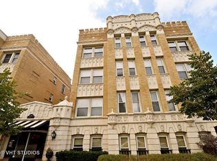 4240 N Clarendon Ave APT 400N, Chicago, IL 60613