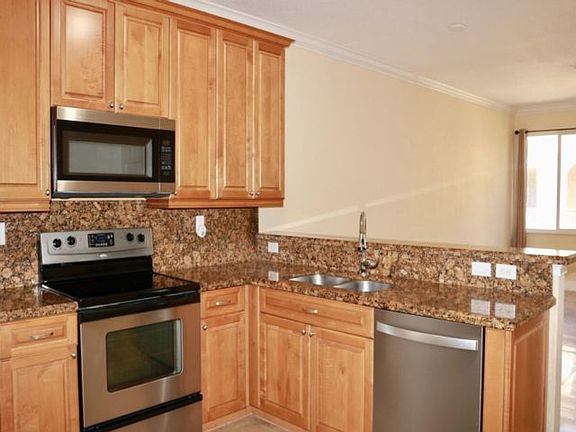 3rd image of 3042 Waterside Cir